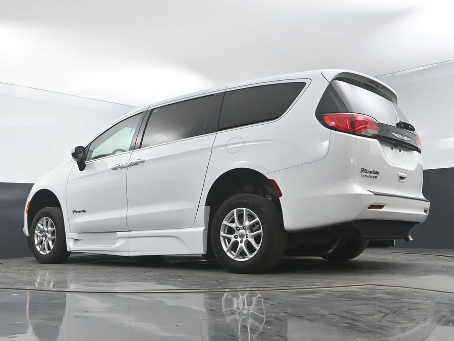 Used 2023 Chrysler Voyager LX - BraunAbility Side Entry Entry Fold Out Automatic Ramp