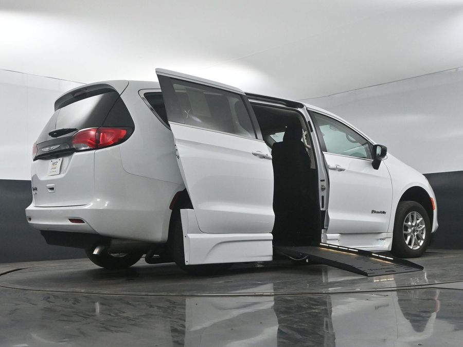 Used 2024 Chrysler Voyager LX - BraunAbility Side Entry Entry Fold Out Automatic Ramp
