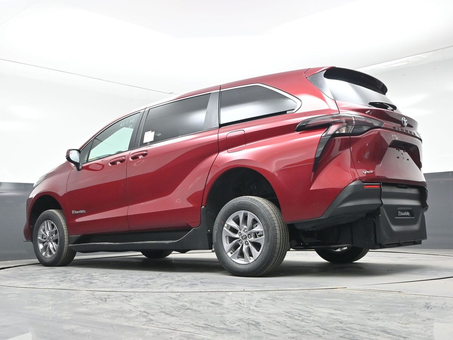 New 2026 Toyota Sienna Hybrid LE - BraunAbility Commercial Rear Entry Entry Fold Out Manual Ramp