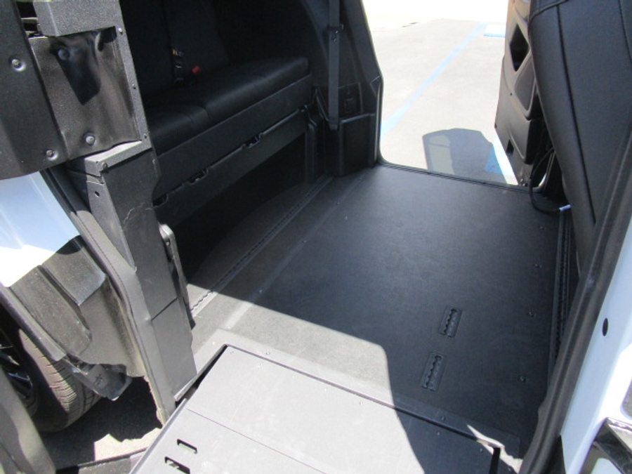 Used 2023 Chevrolet Traverse RS - BraunAbility Side Entry Entry In Floor Automatic Ramp
