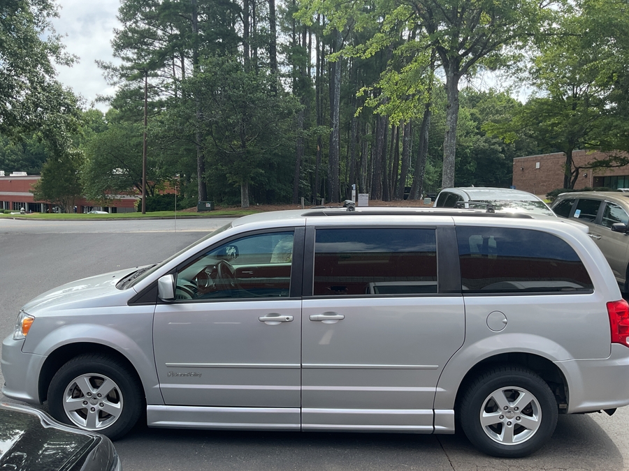 2012 Dodge Grand Caravan SXT's photo