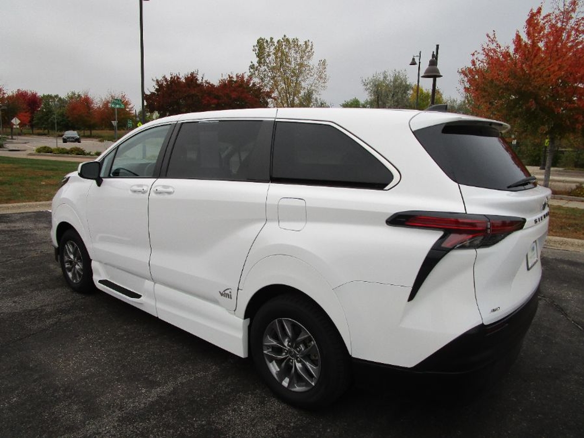 2022 TOYOTA SIENNA - Image 5