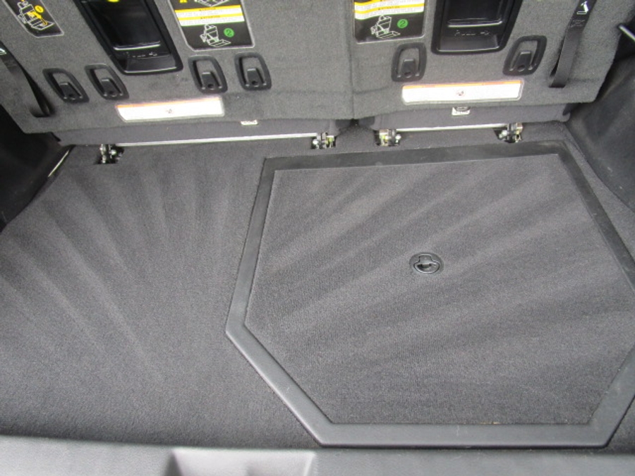 Used 2016 Toyota Sienna SE - BraunAbility Side Entry Entry Fold Out Automatic Ramp