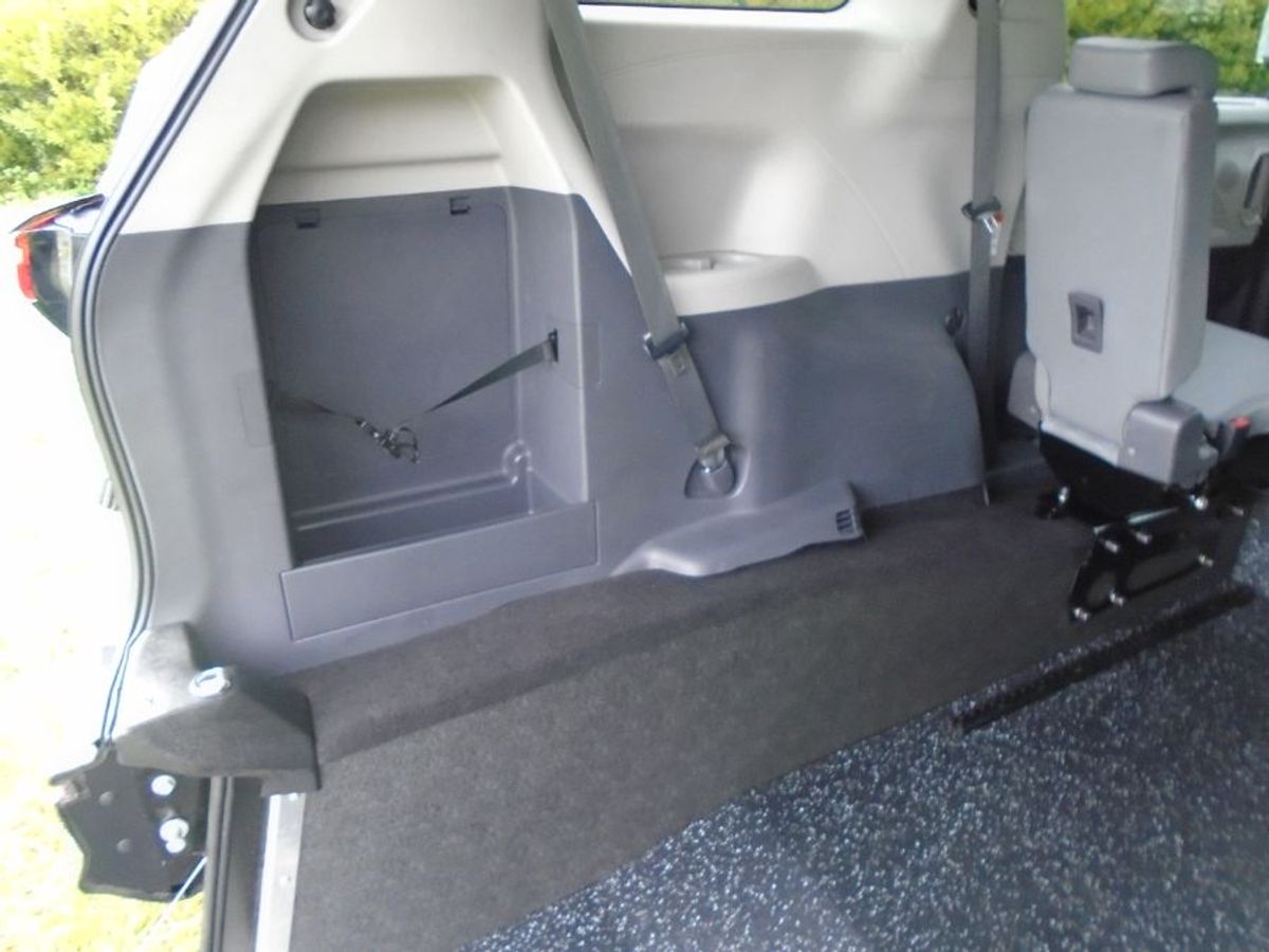 2024 TOYOTA SIENNA - Image 15