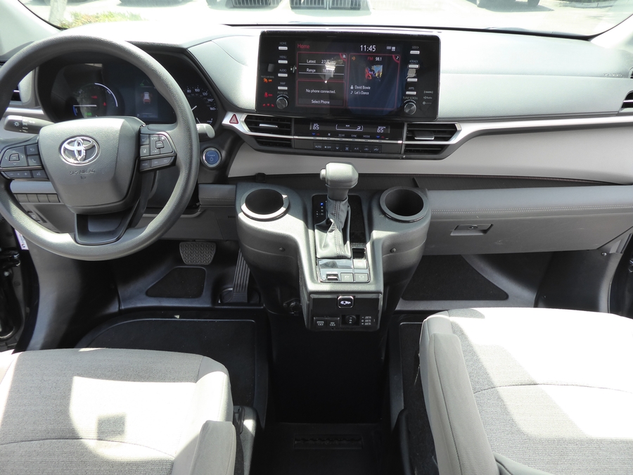 Used 2024 Toyota Sienna Hybrid LE Base - BraunAbility Side Entry Fold Out Automatic Ramp