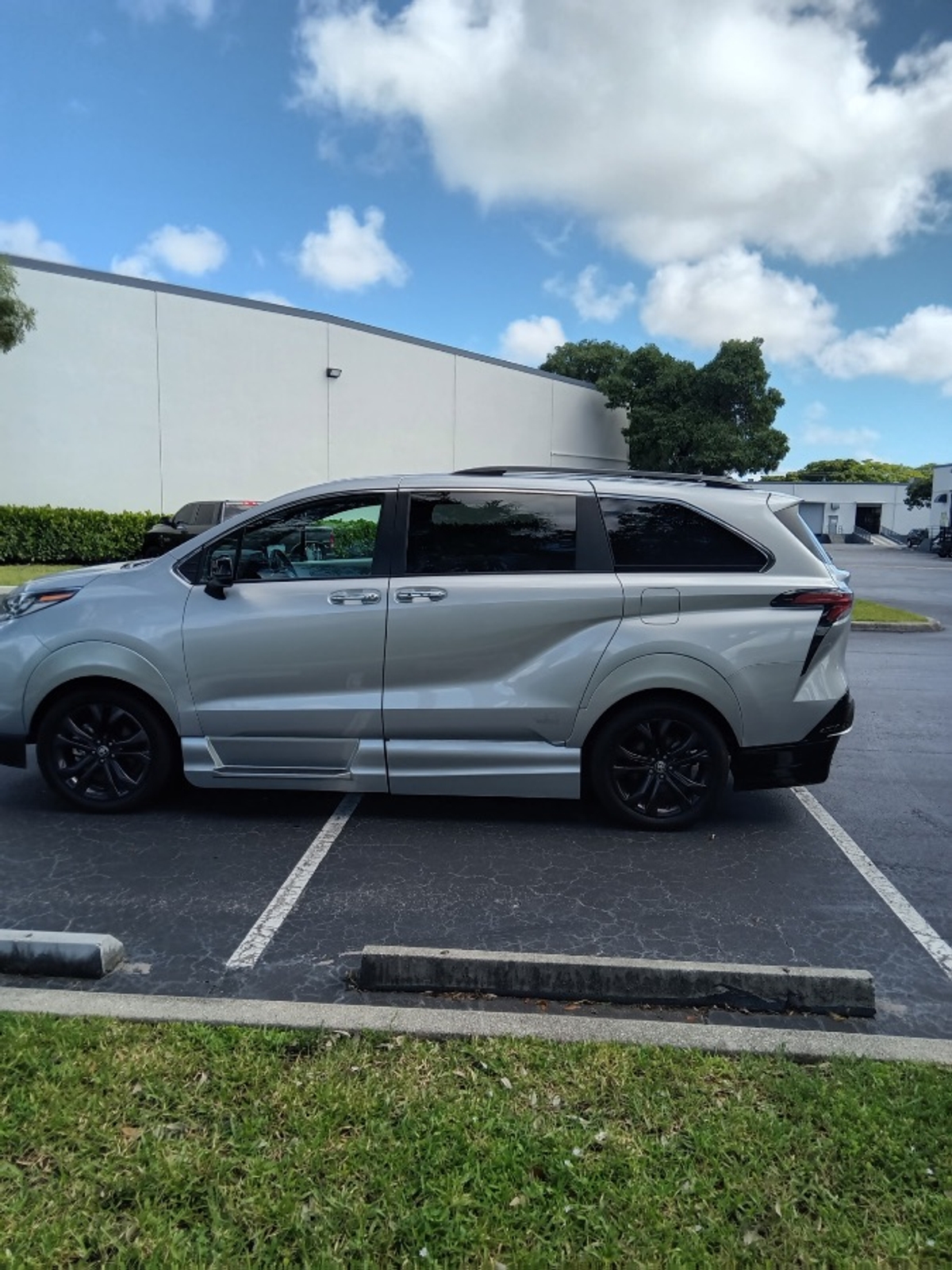 2022 TOYOTA SIENNA - Image 5