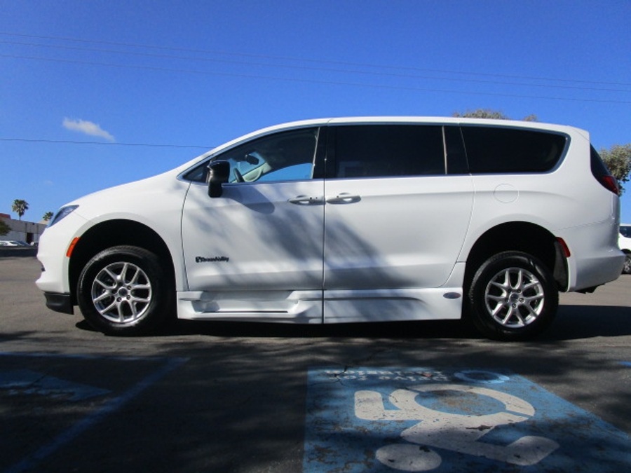 Used 2024 Chrysler Voyager LX - BraunAbility Side Entry Entry Fold Out Automatic Ramp
