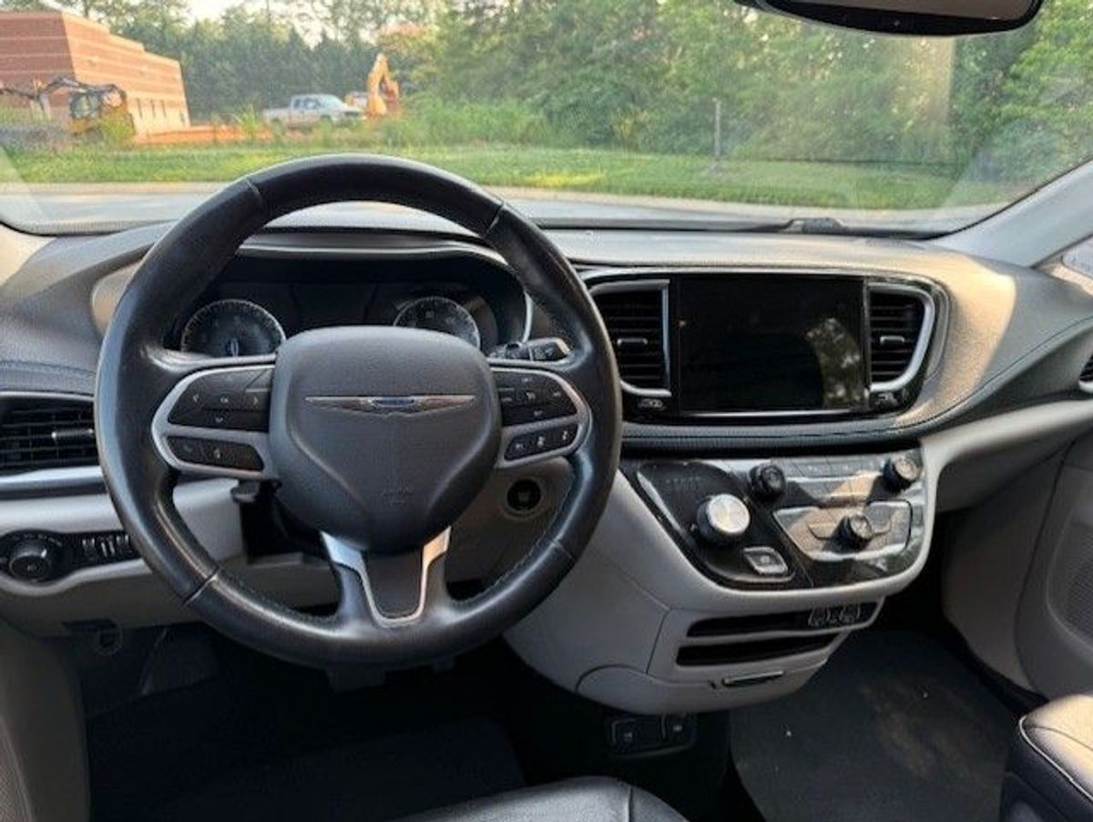 2021 CHRYSLER PACIFICA - Image 20