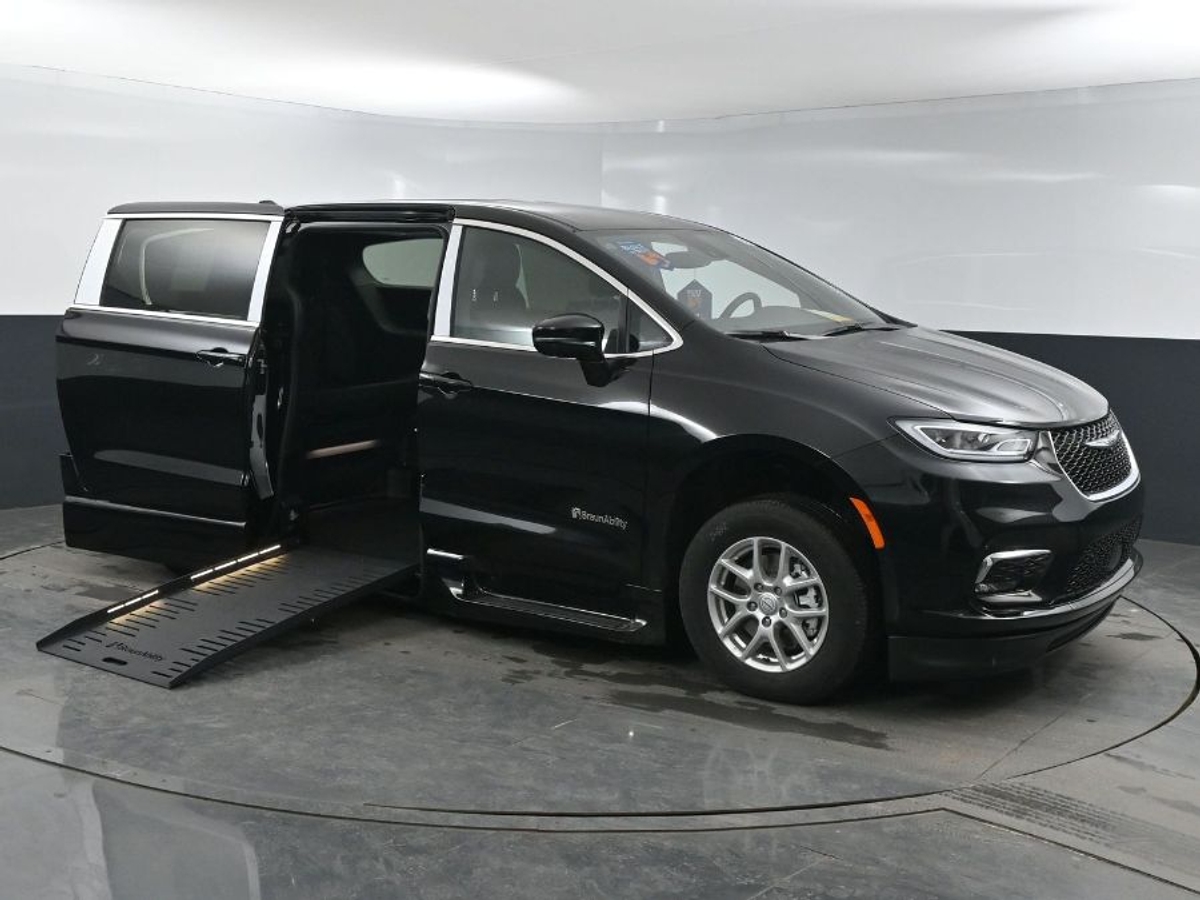 Black Chrysler Pacifica with Side Entry Automatic Fold Out ramp