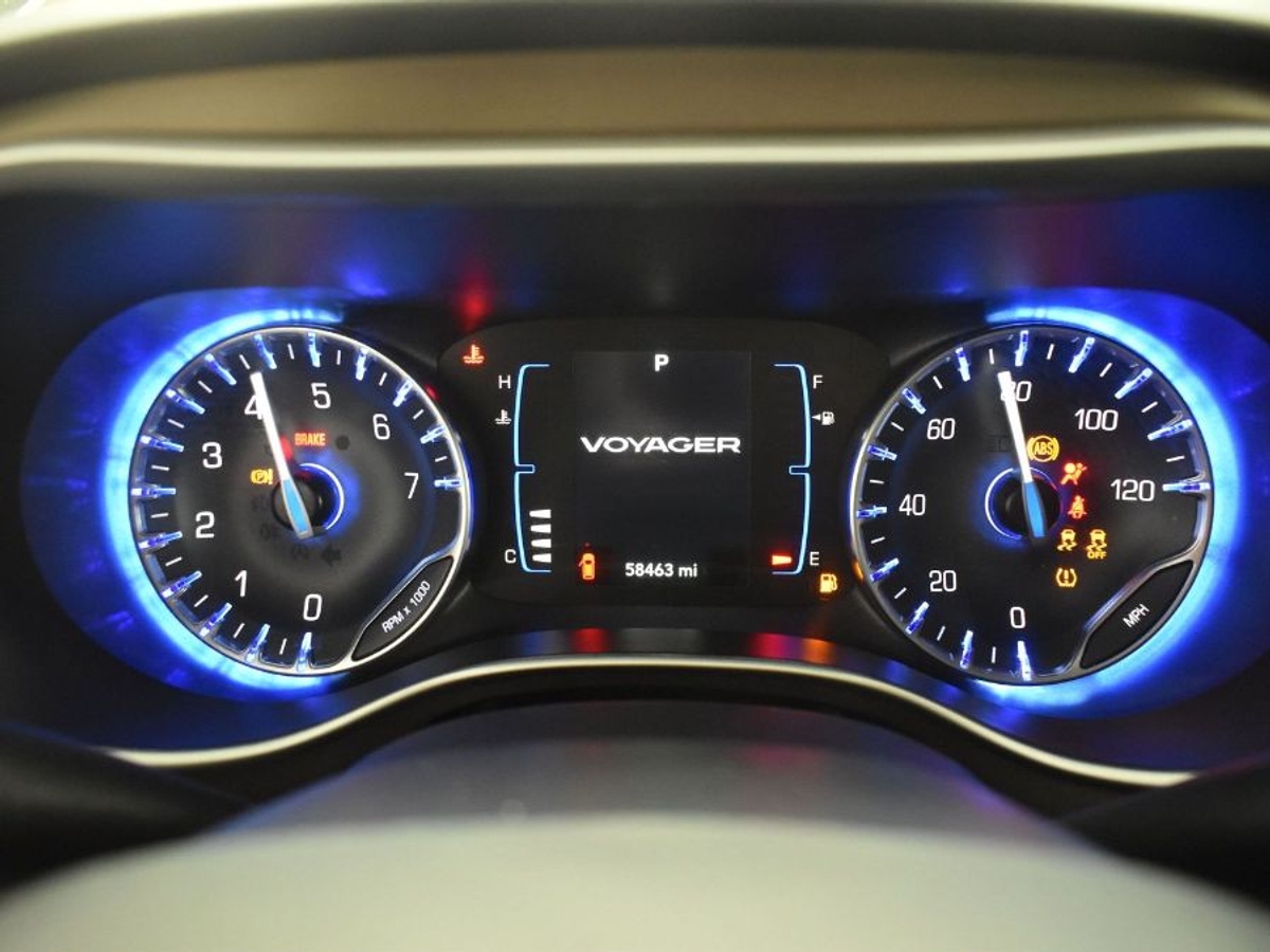 2023 CHRYSLER VOYAGER - Image 16