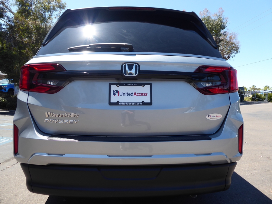 New 2026 Honda Odyssey EX-L - BraunAbility Side Entry In Floor Automatic Ramp