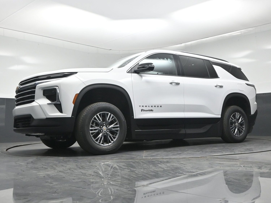 2026 Chevrolet Traverse LT - Photo 13