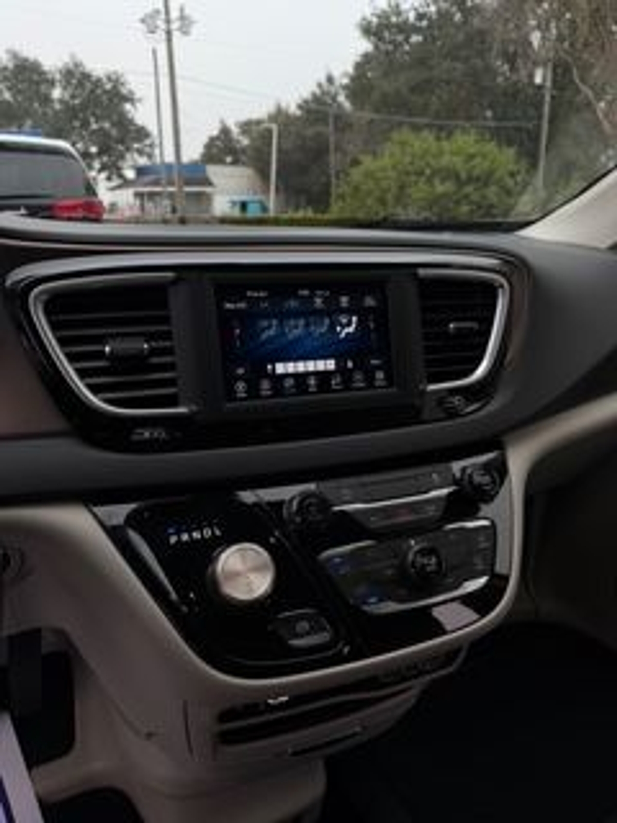 2021 CHRYSLER VOYAGER - Image 3