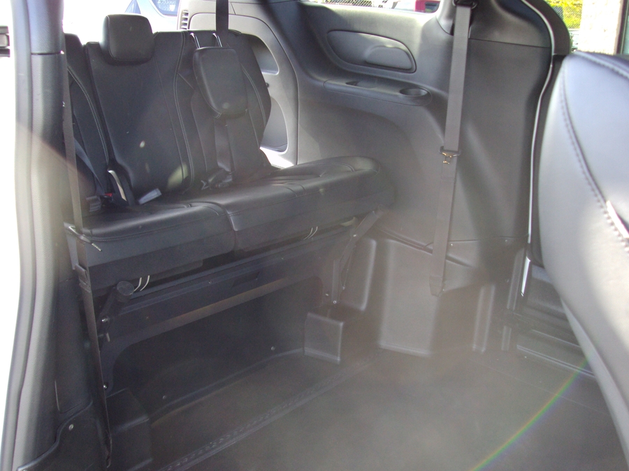 Used 2025 Chrysler Pacifica Select Safety - BraunAbility Side Entry Fold Out Automatic Ramp