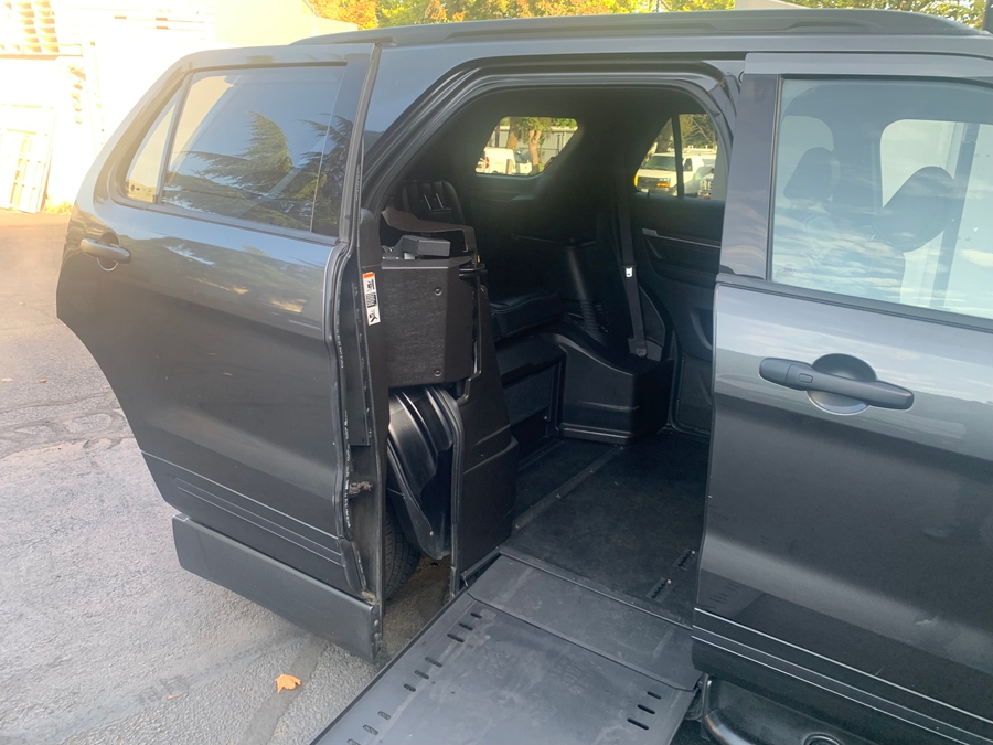 Used 2017 Ford Explorer Limited - BraunAbility Side Entry In Floor Automatic Ramp