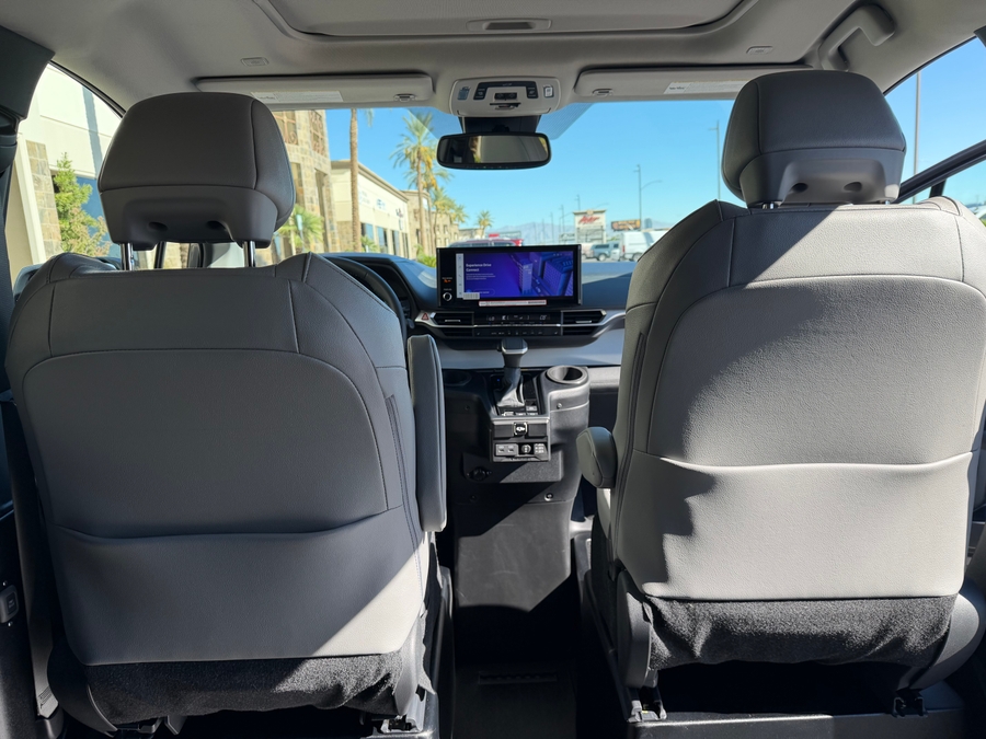 Used 2025 Toyota Sienna Hybrid XLE Base - BraunAbility Side Entry Fold Out Automatic Ramp