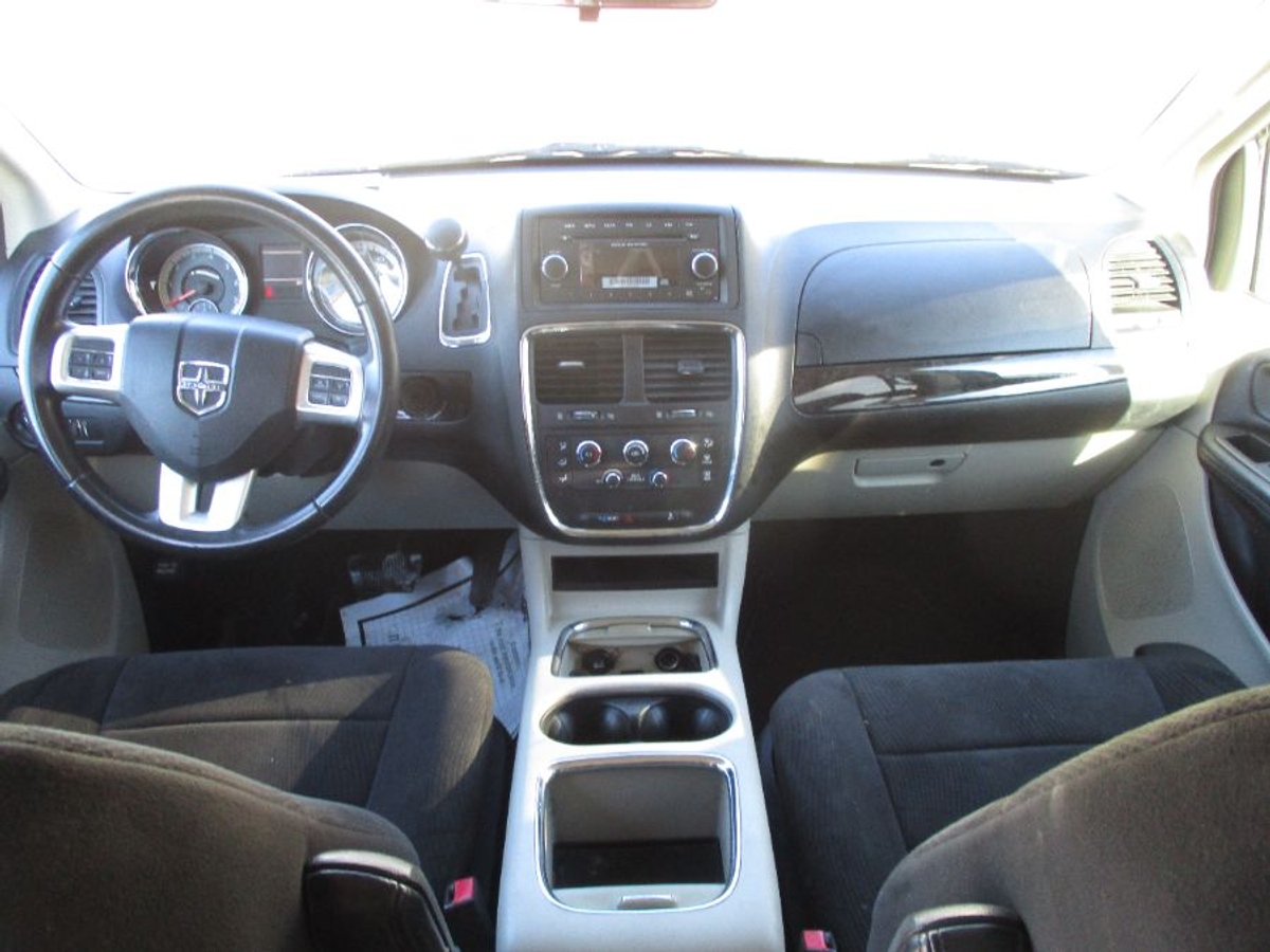 2013 DODGE GRAND CARAVAN - Image 7