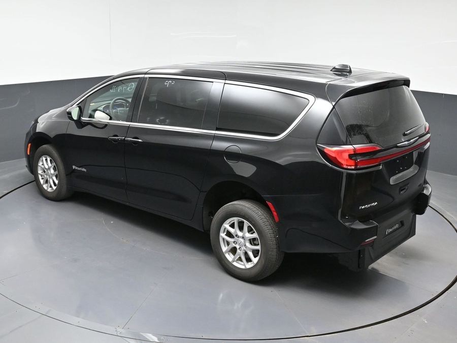 Used 2025 Chrysler Pacifica Select - BraunAbility Rear Entry Fold Out Manual Ramp