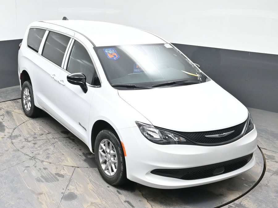 New 2025 Chrysler Voyager LX - BraunAbility Rear Entry Entry Fold Out Manual Ramp