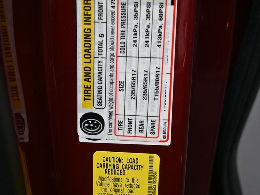 New 2026 Toyota Sienna Hybrid XLE Base - BraunAbility Side Entry In Floor Automatic Ramp