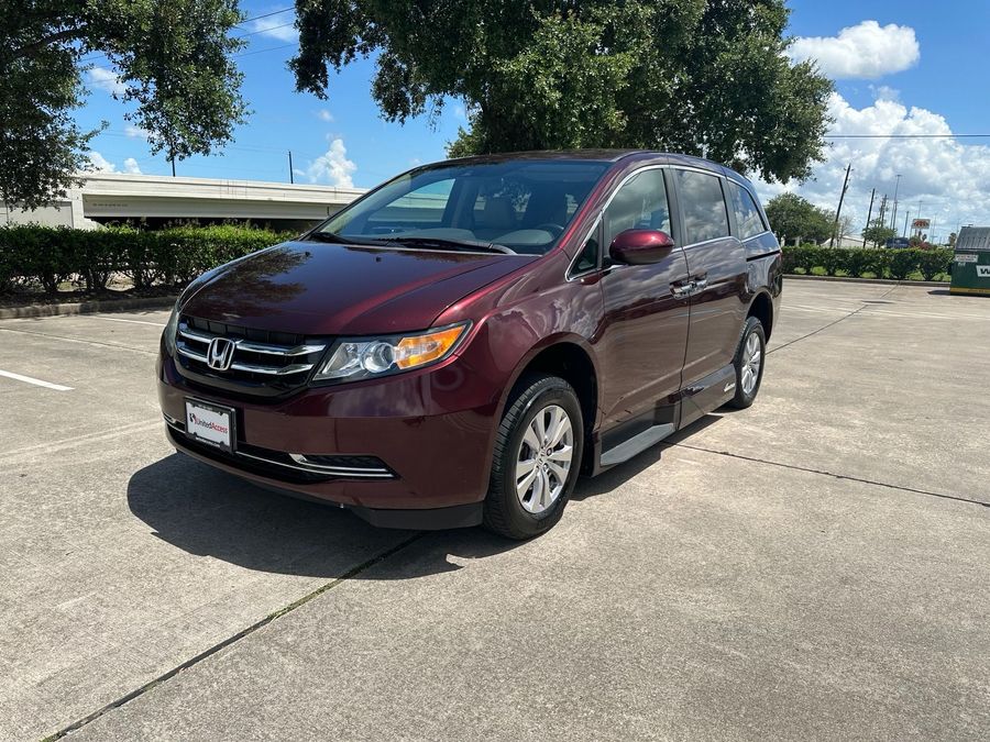 Used 2015 Honda Odyssey EX-L - VMI Side Entry Entry In Floor Automatic Ramp