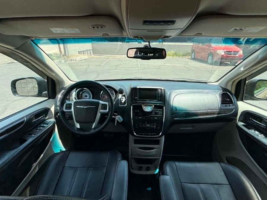 Used 2015 Chrysler Town and Country Touring - AMS Side Entry Entry Fold Out Automatic Ramp