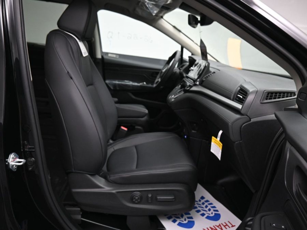 Número de imagen del Honda Odyssey negro 8