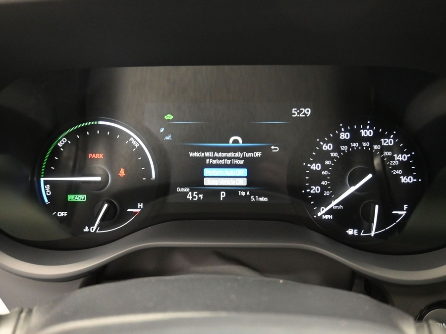 White Toyota Sienna image number 12