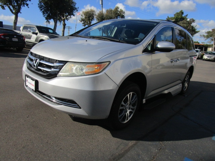 Used 2014 Honda Odyssey EX-L - VMI Side Entry Entry In Floor Automatic Ramp
