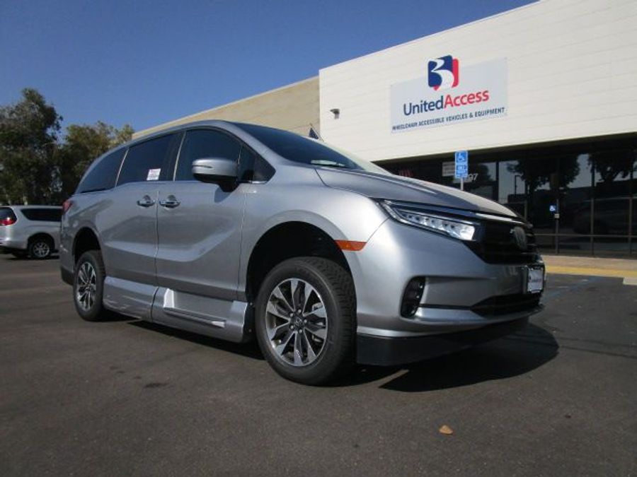 Used 2022 Honda Odyssey  - VMI Side Entry Entry In Floor Automatic Ramp