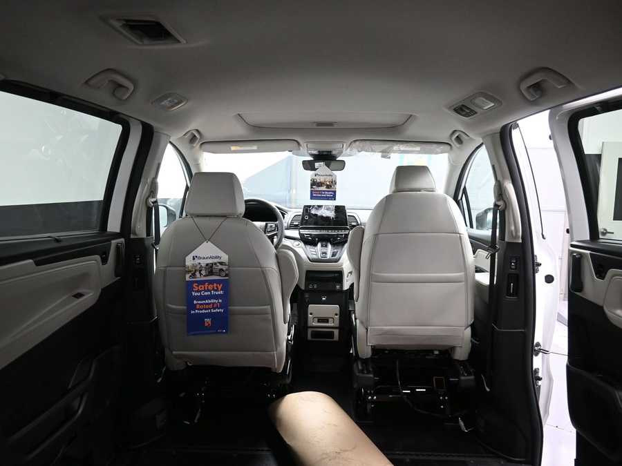 New 2026 Honda Odyssey EX-L - BraunAbility Side Entry Entry In Floor Automatic Ramp