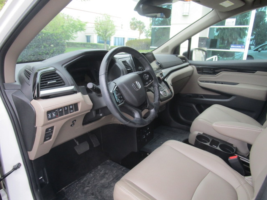 Used 2022 Honda Odyssey Touring - VMI Side Entry Entry In Floor Automatic Ramp