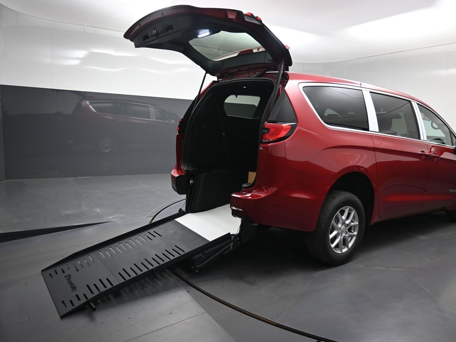 2026 Chrysler Pacifica