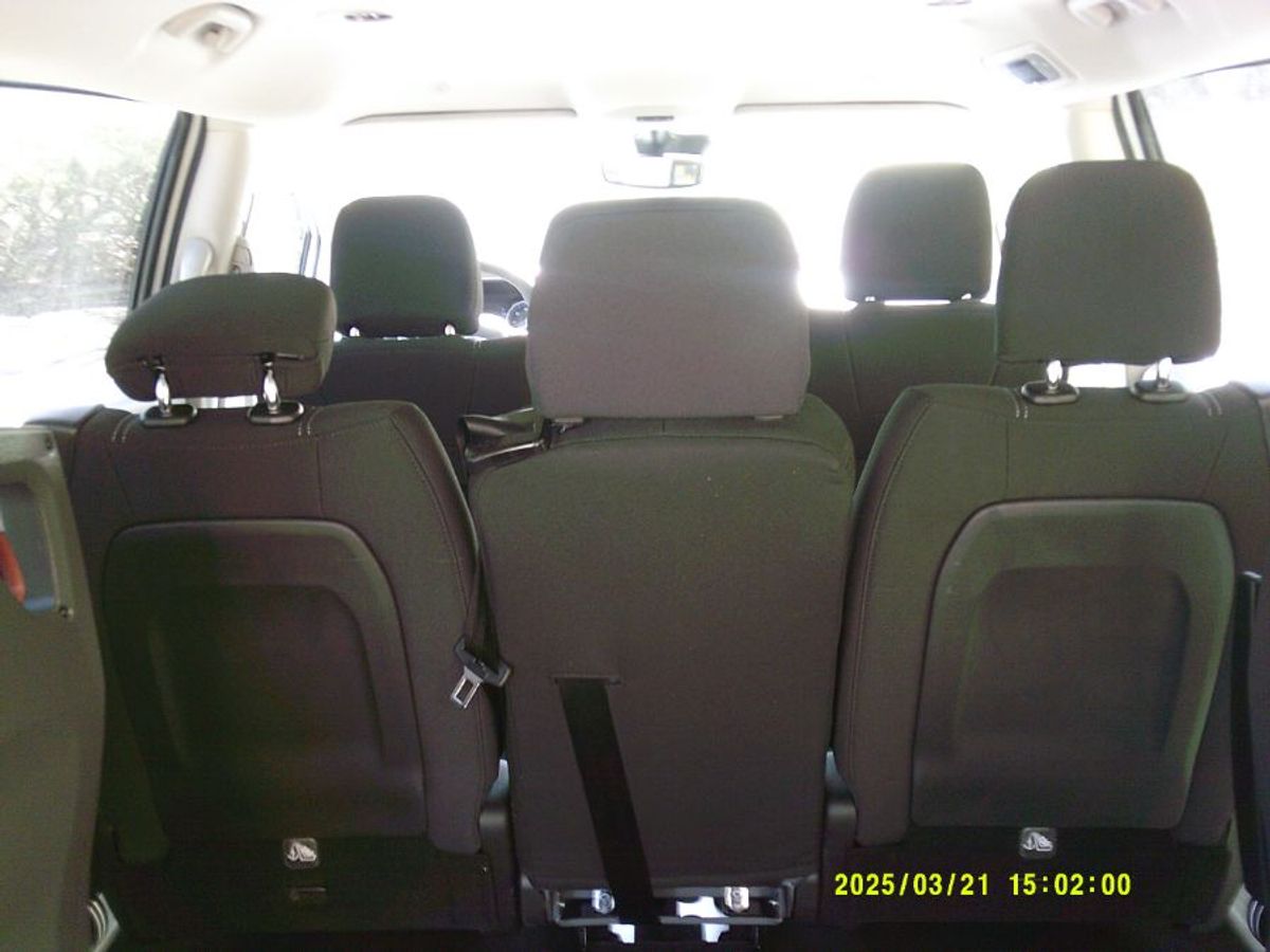 2024 CHRYSLER VOYAGER - Image 15