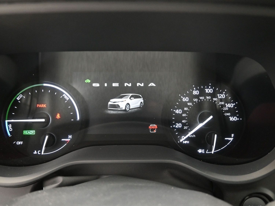 New 2026 Toyota Sienna Hybrid LE - BraunAbility Side Entry Entry Fold Out Automatic Ramp