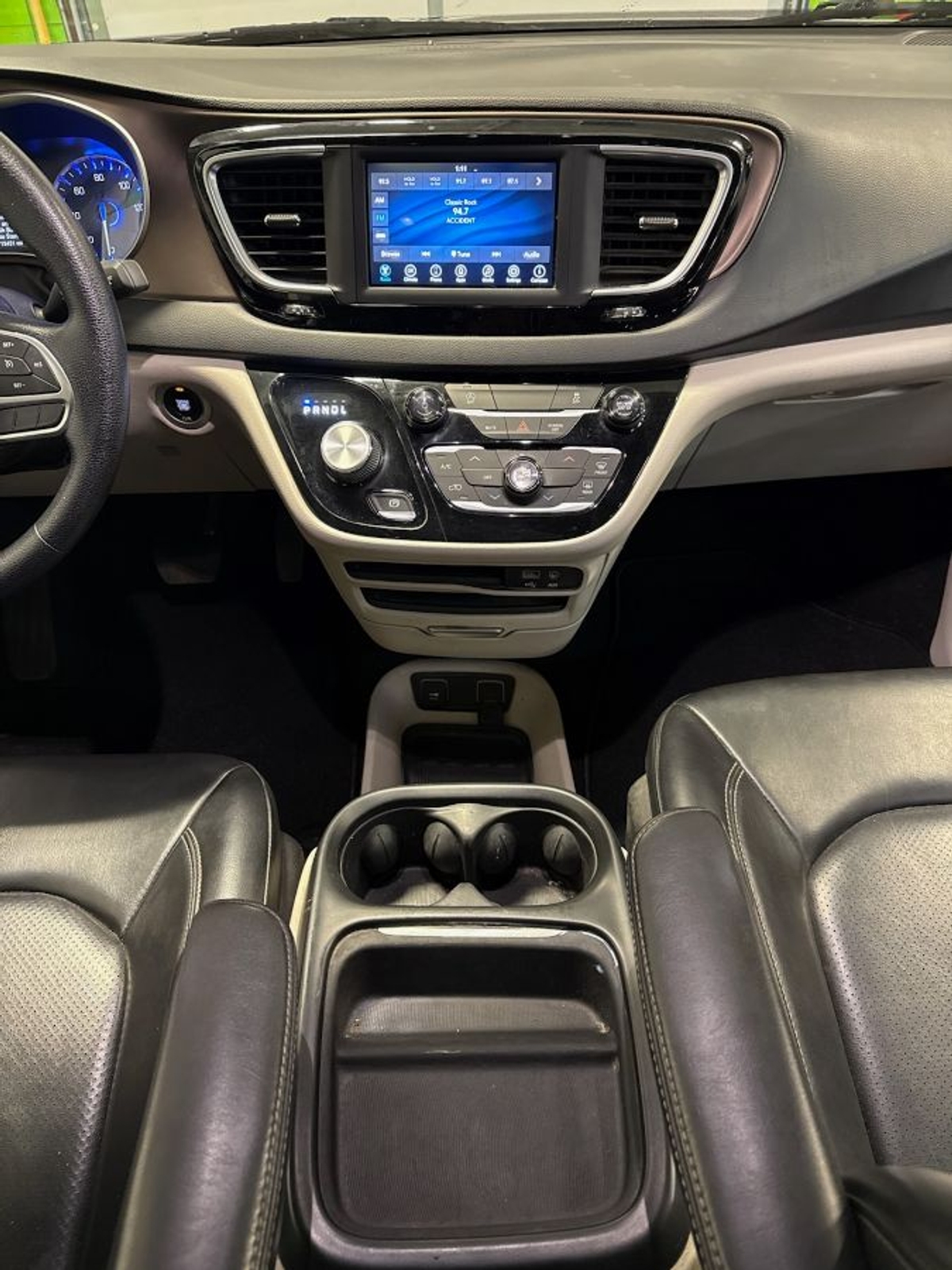 2020 CHRYSLER VOYAGER - Image 15