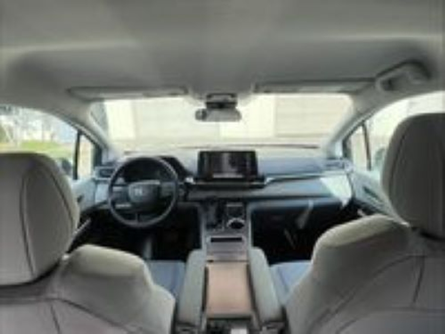 Used 2023 Toyota Sienna Hybrid LE - Vantage Mobility Rear Entry Entry Fold Out Manual Ramp