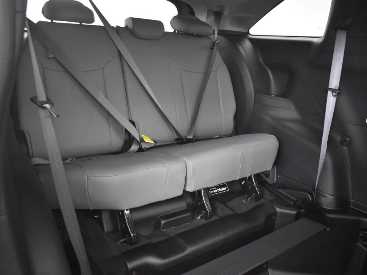 2025 TOYOTA SIENNA - Image 7