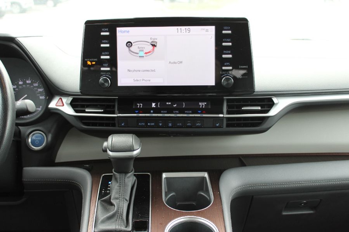 2024 TOYOTA SIENNA - Image 34