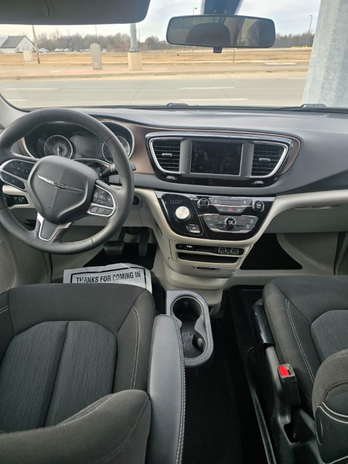 2022 CHRYSLER VOYAGER - Image 9