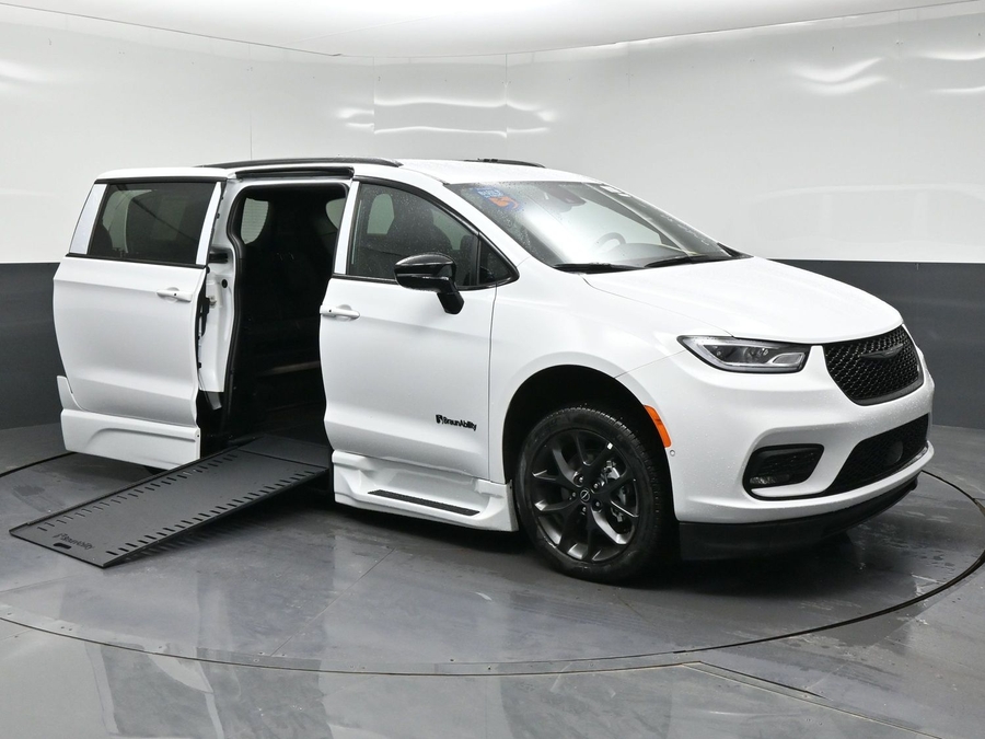 White Chrysler Pacifica with Side Entry Automatic In Floor ramp