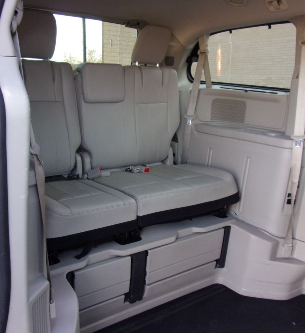 2015 CHRYSLER TOWN AND COUNTRY - Image 15