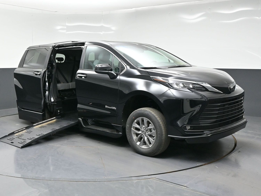 Black Toyota Sienna with Side Entry Automatic Fold Out ramp