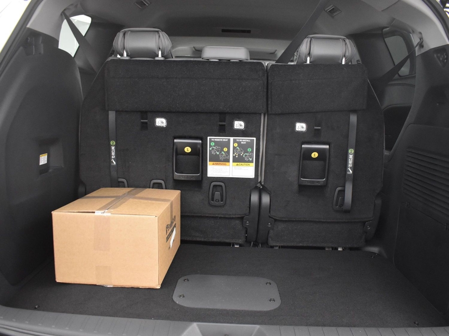 New 2025 Toyota Sienna Hybrid XLE Base - BraunAbility Side Entry Entry Fold Out Automatic Ramp