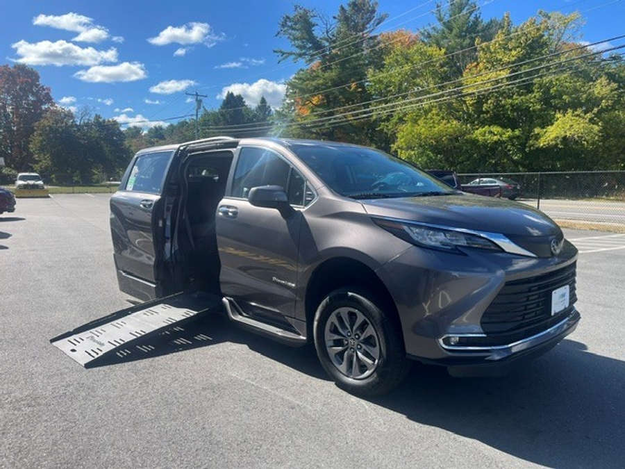 Grey Toyota Sienna with Side Entry Automatic Fold Out ramp