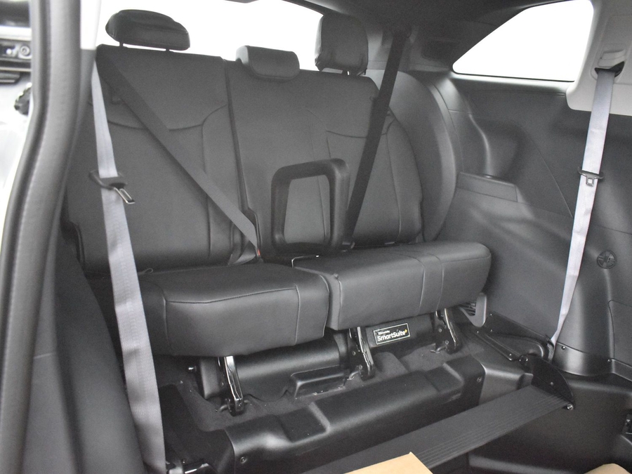 New 2025 Toyota Sienna Hybrid XSE Sport - BraunAbility Side Entry Entry In Floor Automatic Ramp