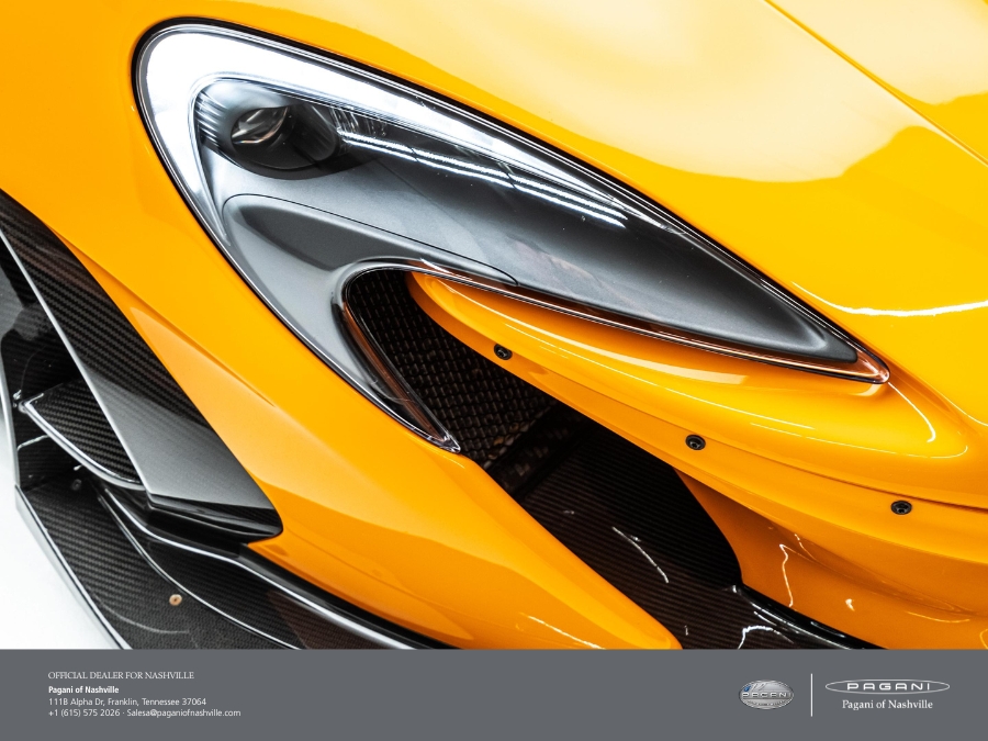 2015 McLaren P1