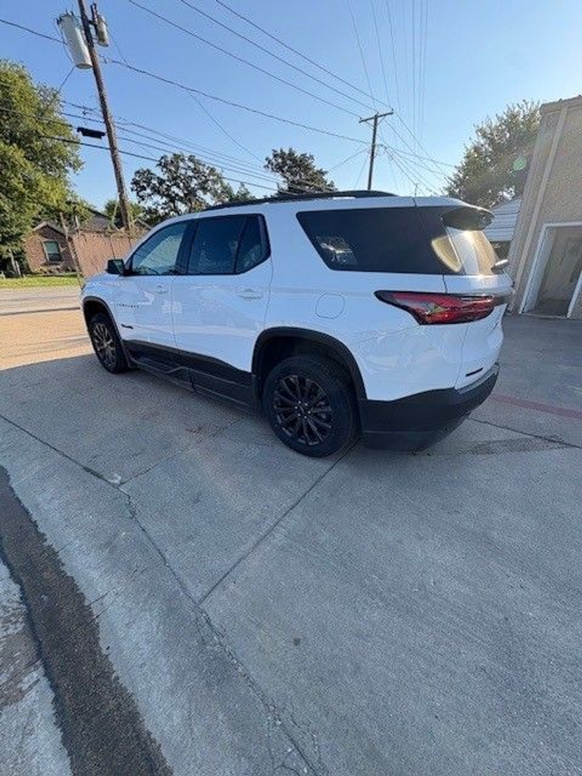 2023 CHEVROLET TRAVERSE - Image 2