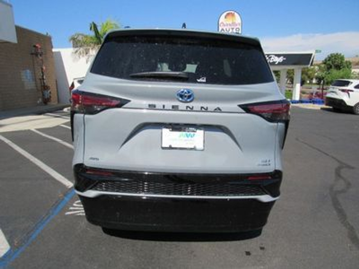 2023 TOYOTA SIENNA - Image 6