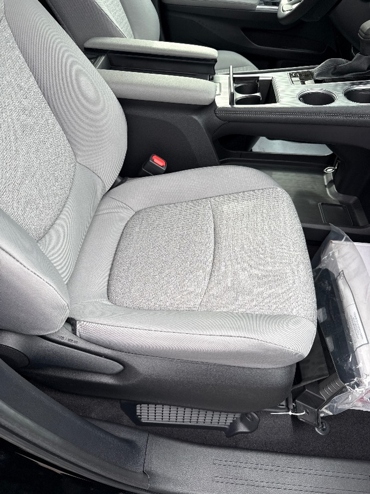 2025 TOYOTA SIENNA - Image 10